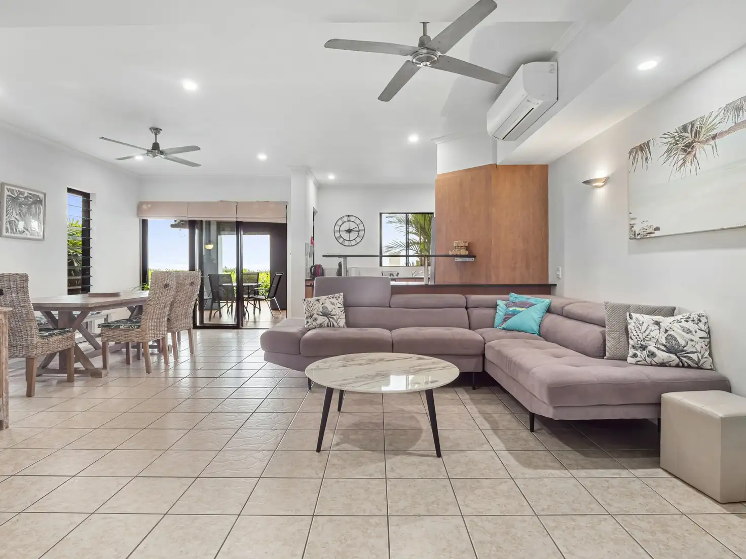 Main view of Homely townhouse listing, 11/5-7 Arlington Esplanade, Clifton Beach QLD 4879