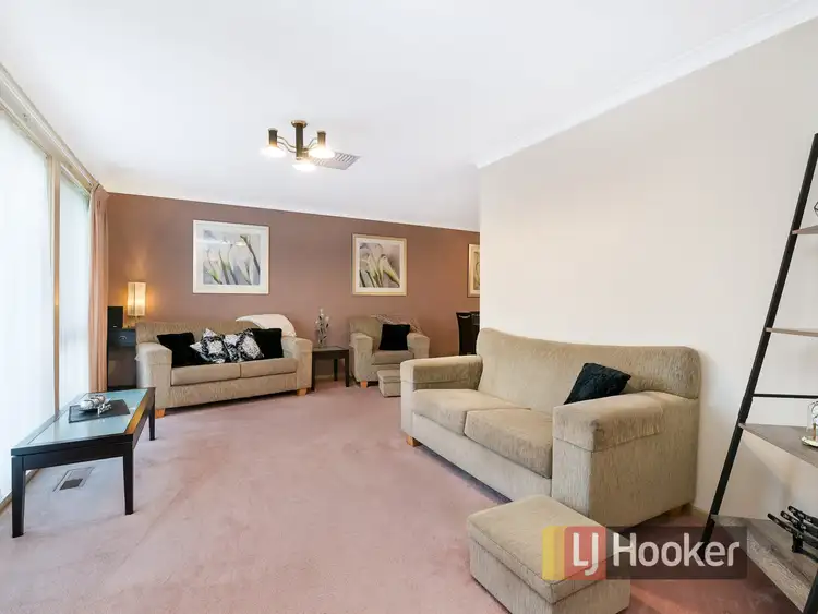 Second view of Homely house listing, 7 Poorinda Rise, Narre Warren VIC 3805