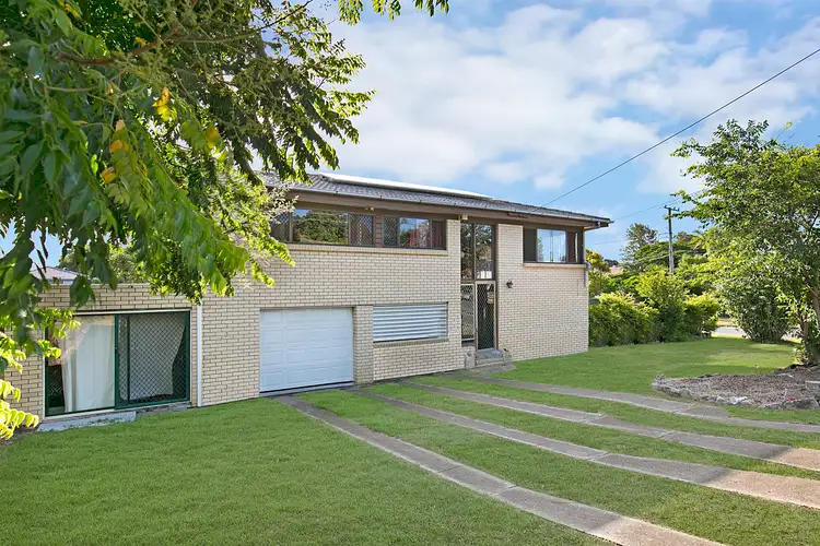 10 Claymeade Street, Wynnum QLD 4178