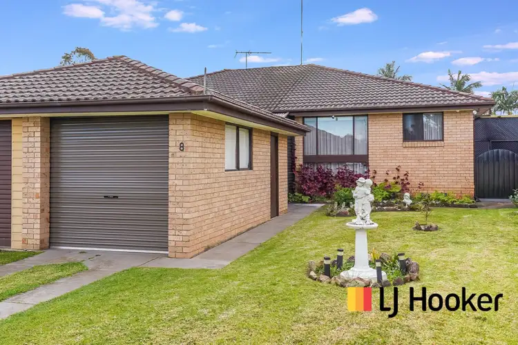 8 Keats Place, Ingleburn NSW 2565