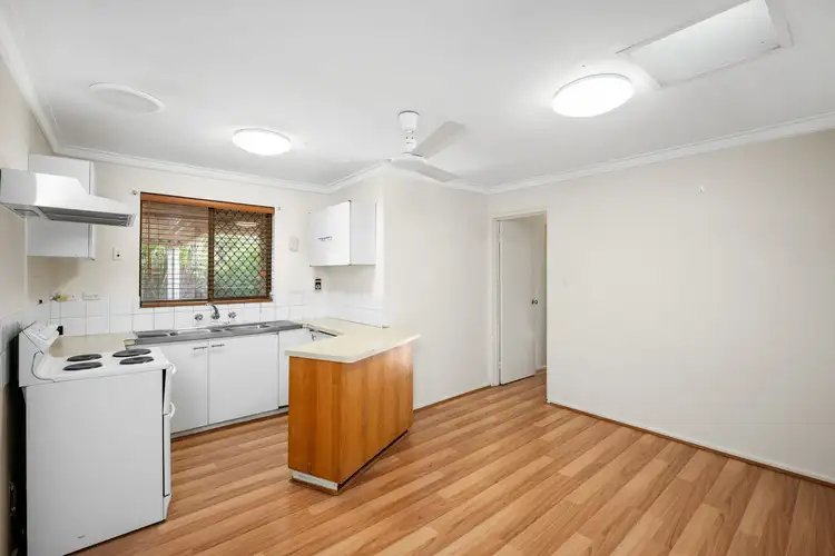 Sixth view of Homely house listing, 44 Dealy Close, Cannington WA 6107