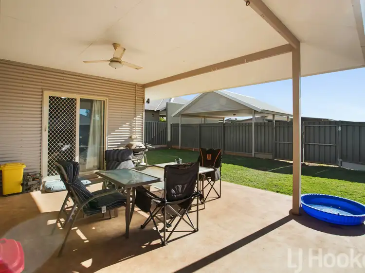 Second view of Homely house listing, 5 Mangguru Lane, Baynton WA 6714