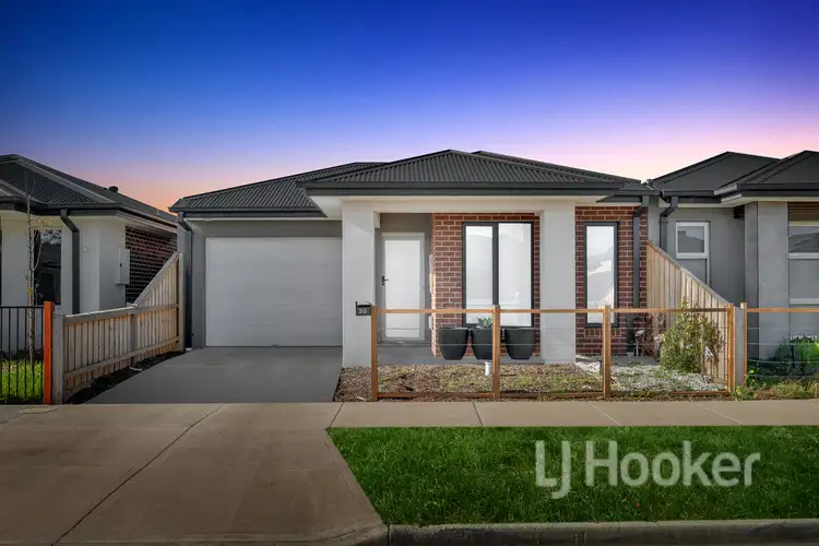 20 Amaya Way, Rockbank VIC 3335