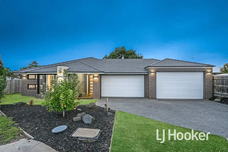 16 Royanne Close, Bunyip VIC 3815