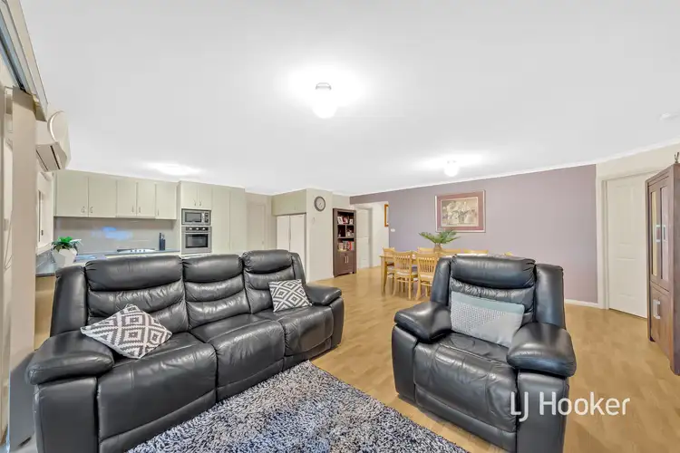 Fifth view of Homely house listing, 19 Pownceby Court, Pakenham VIC 3810