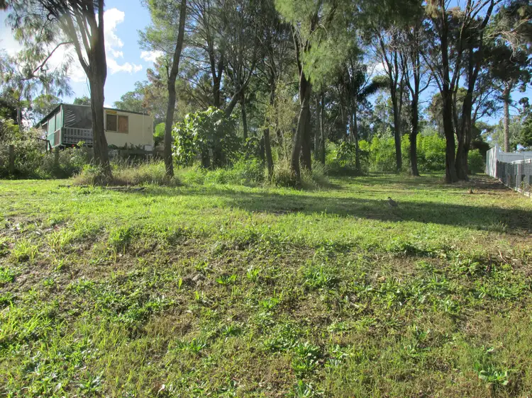 150 High Central Road, Macleay Island QLD 4184