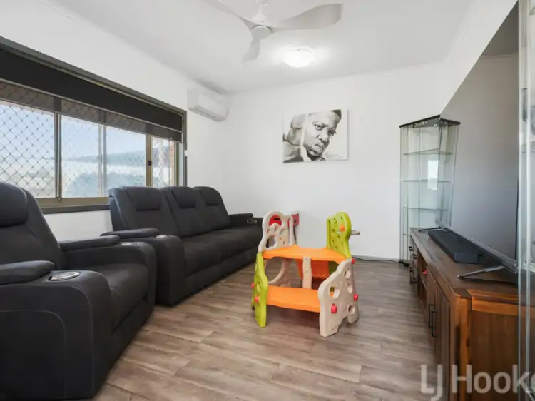 Second view of Homely house listing, 6 Parker Close, Baynton WA 6714
