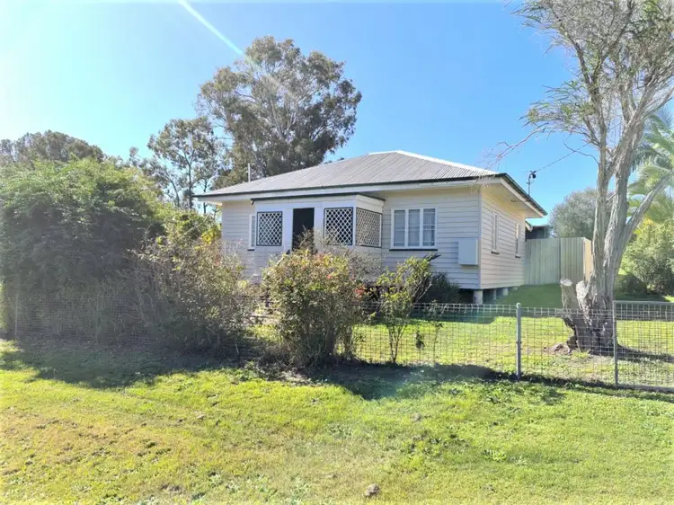 12 Beresford Street, Proston QLD 4613