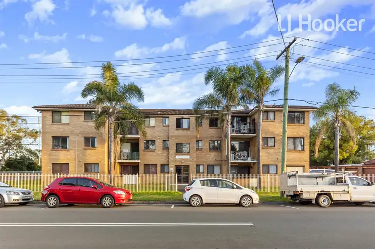 10/2 Pevensey St, Canley Vale NSW 2166