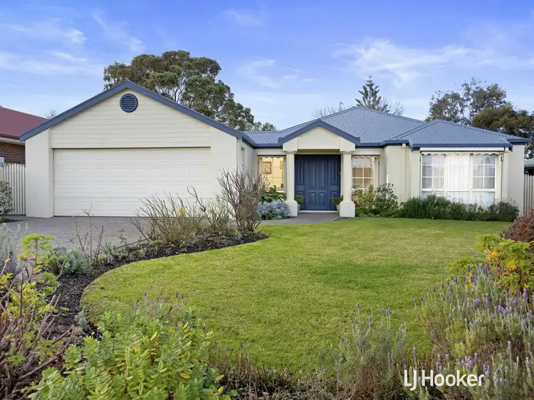 22 Woodland Heath Drive, Inverloch VIC 3996