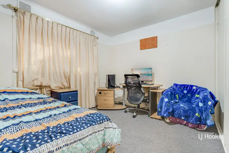 Fifth view of Homely unit listing, 8/4 Canham Way, Orelia WA 6167