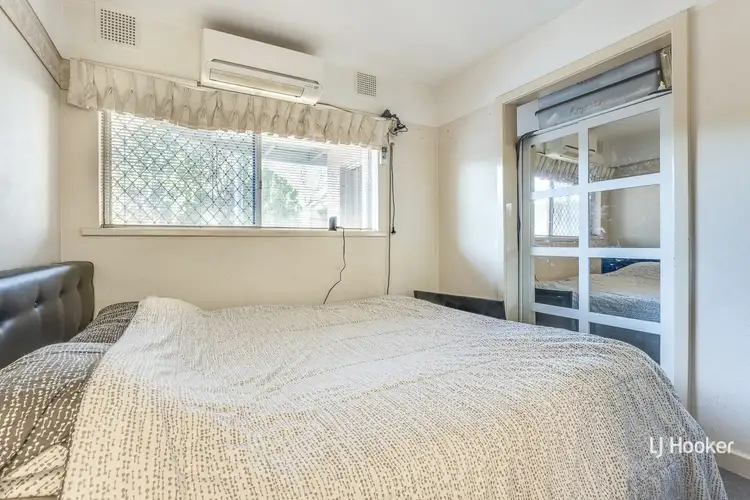 Sixth view of Homely unit listing, 8/4 Canham Way, Orelia WA 6167