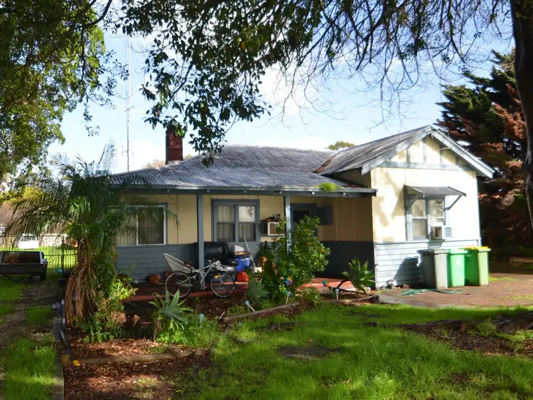 21 Roy Street, Harvey WA 6220