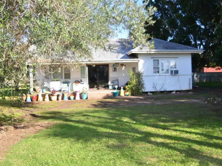 19 Roy Street, Harvey WA 6220