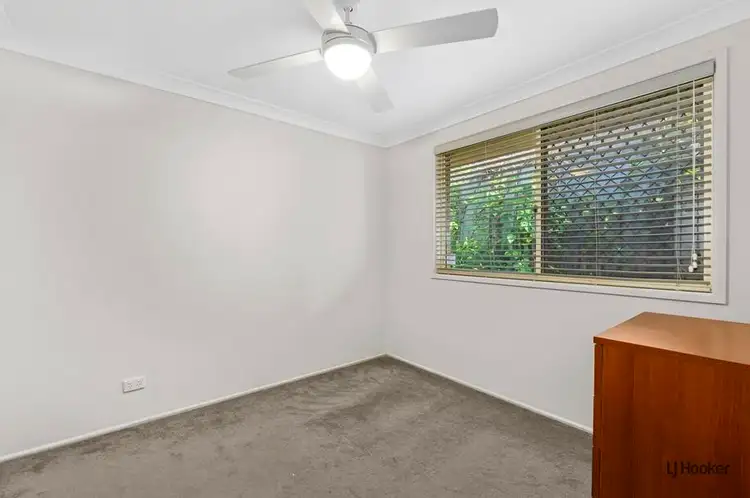 Sixth view of Homely house listing, 8 Jondique Avenue, Merrimac QLD 4226