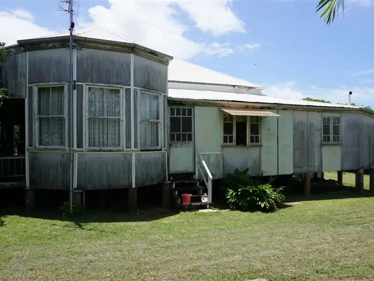 62 Herbert Street, Bowen QLD 4805