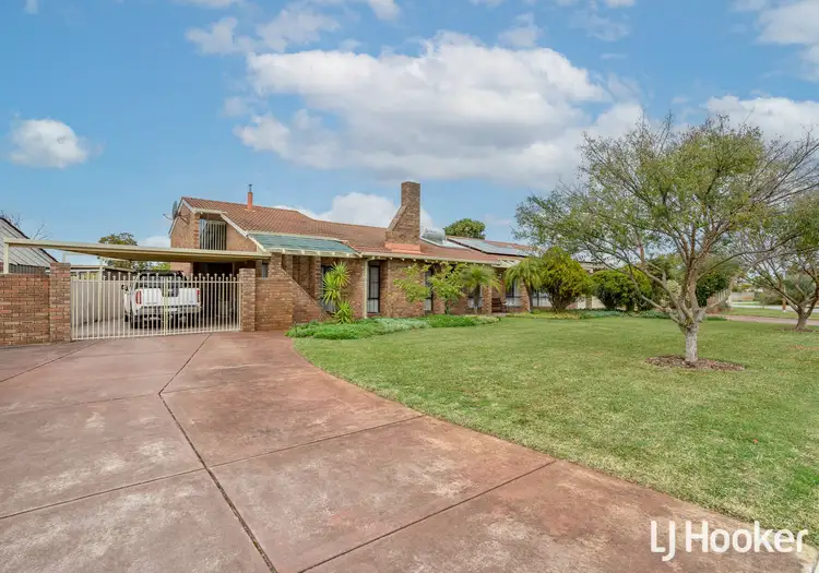 Second view of Homely house listing, 3 Crest Court, Thornlie WA 6108