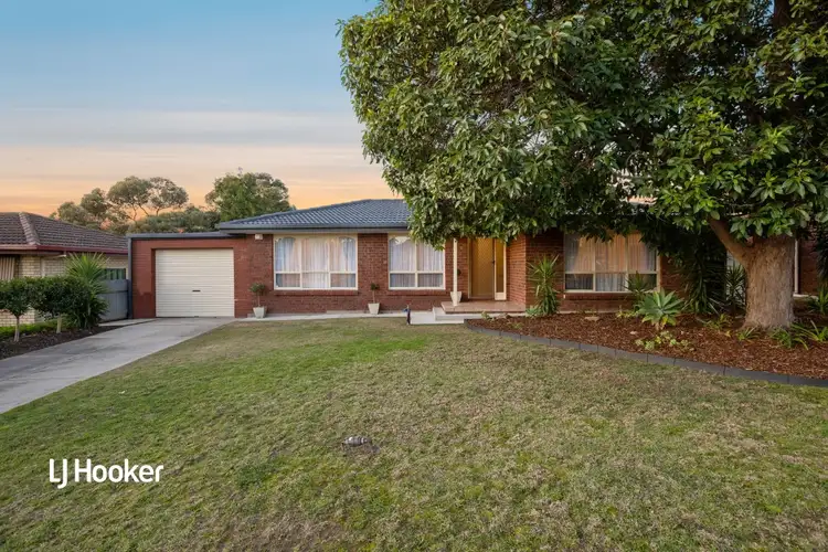 22 Maughan Avenue, Redwood Park SA 5097