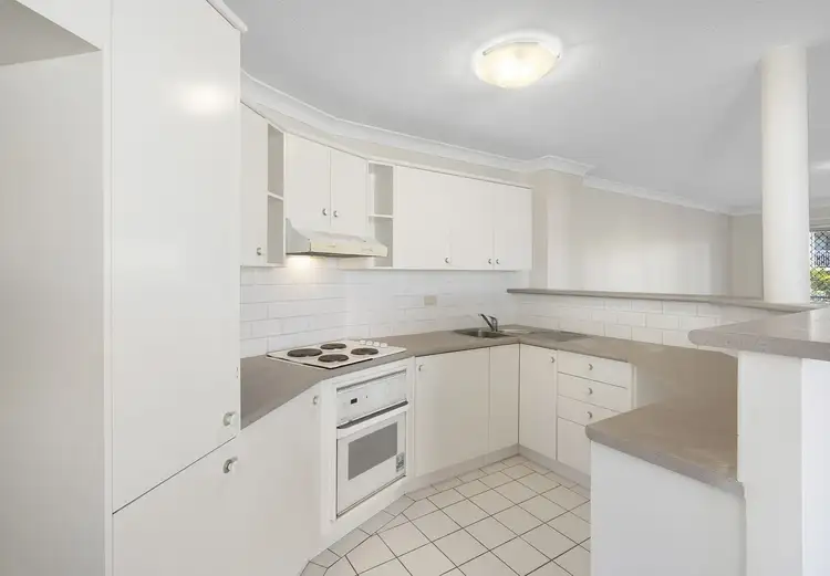 Fifth view of Homely unit listing, 6/19 Nelson Street, Yeronga QLD 4104