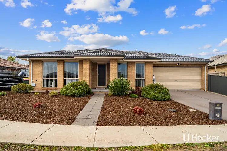 4 Hilda Kincaid Crescent, Macgregor ACT 2615