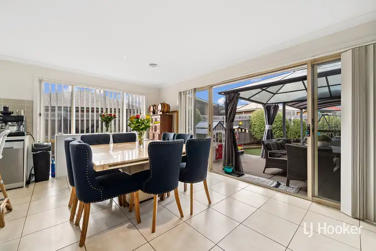 Fifth view of Homely house listing, 4 Hilda Kincaid Crescent, Macgregor ACT 2615