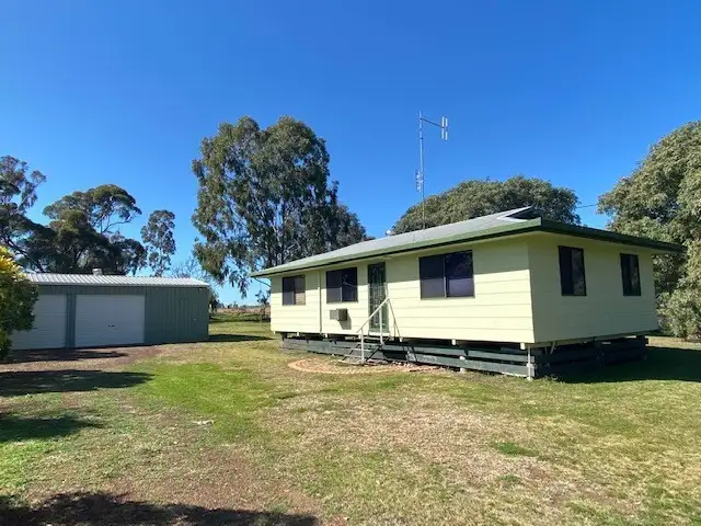 17 Railway Street, Bowenville QLD 4404