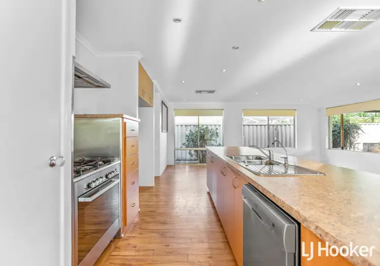 14 Bindoon Loop, Huntingdale WA 6110