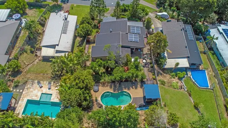 5 Lambert Drive, Maudsland QLD 4210