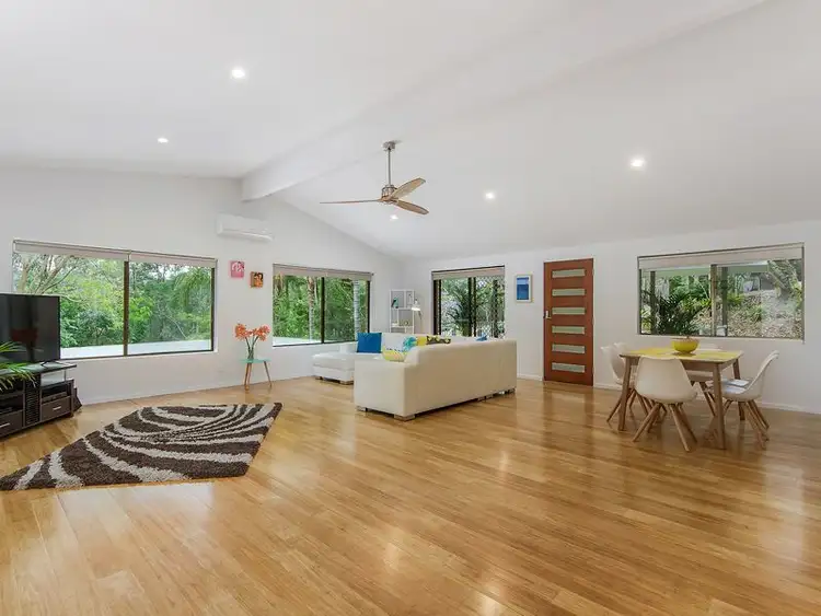 102 Sullivan Road, Tallebudgera QLD 4228
