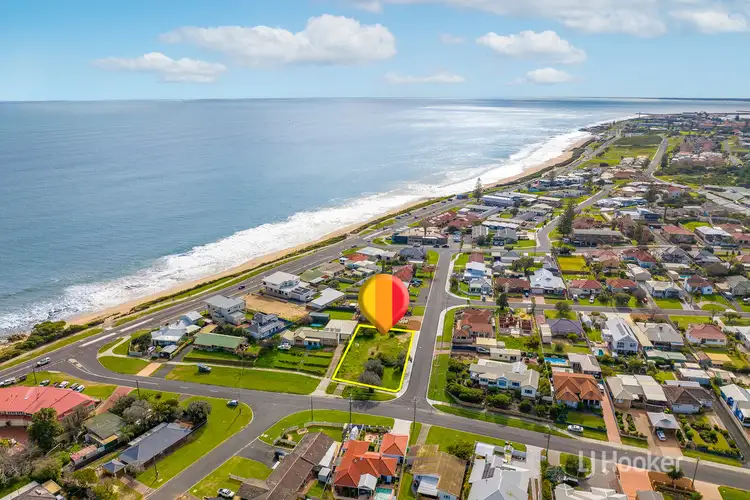 8 Beach Road, South Bunbury WA 6230