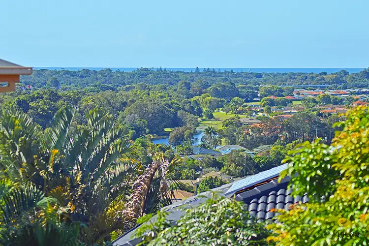1/4 Bordeaux Place, Tweed Heads South NSW 2486