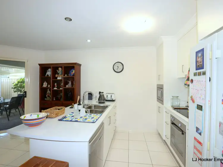Third view of Homely unit listing, Unit 2/29 Scenic Drive, Emerald QLD 4720