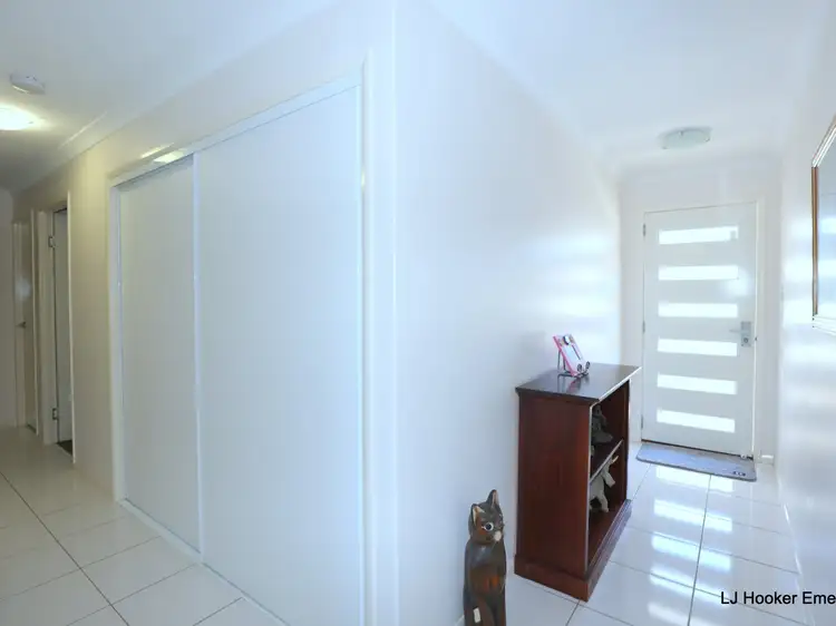 Fifth view of Homely unit listing, Unit 2/29 Scenic Drive, Emerald QLD 4720