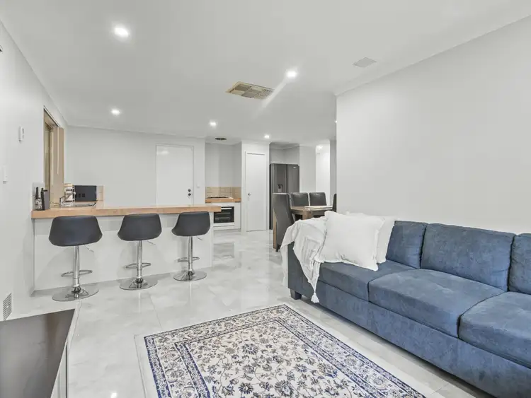 Sixth view of Homely house listing, 2 Steppe Court, Canning Vale WA 6155