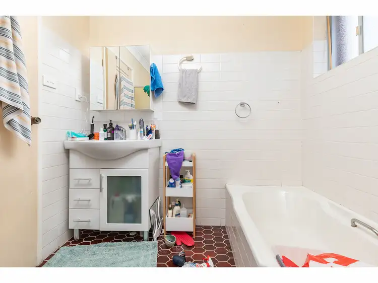 Fifth view of Homely unit listing, 2/21 Cross Street, Forster NSW 2428