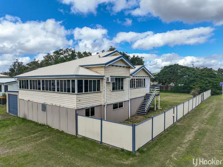 12 Dean Street, Berserker QLD 4701