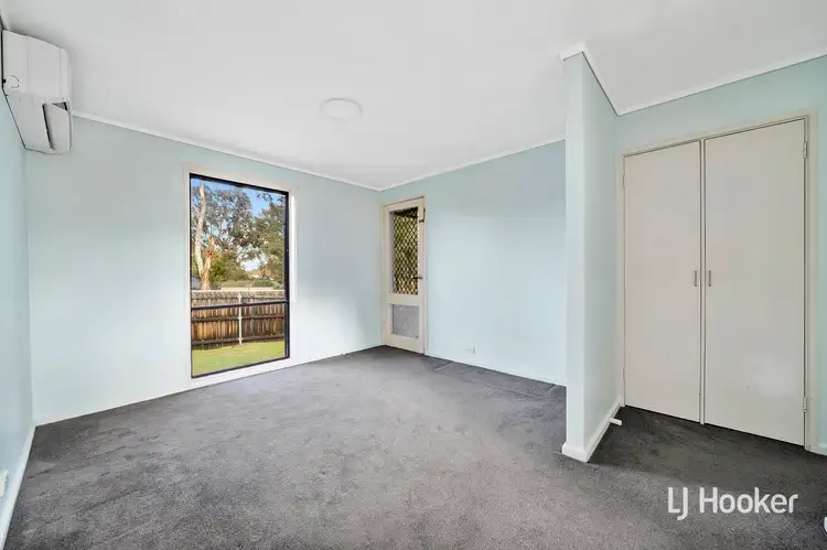 Fifth view of Homely house listing, 7 Emmott Place, Charnwood ACT 2615