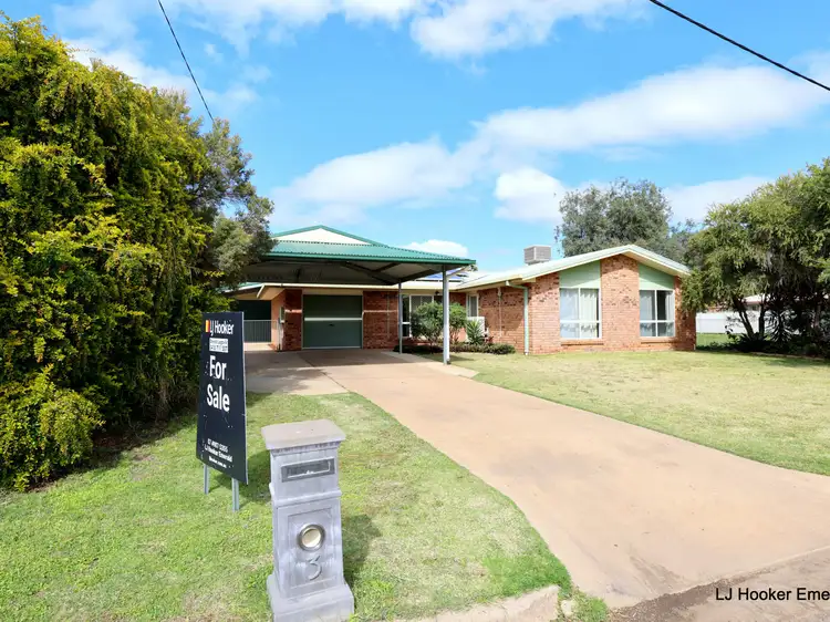 3 skelton place, Emerald QLD 4720