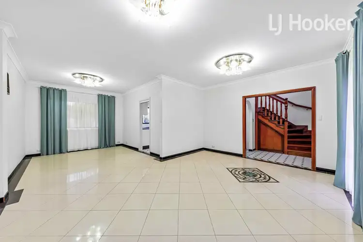 Fifth view of Homely house listing, 10 Gogol Pl, Wetherill Park NSW 2164