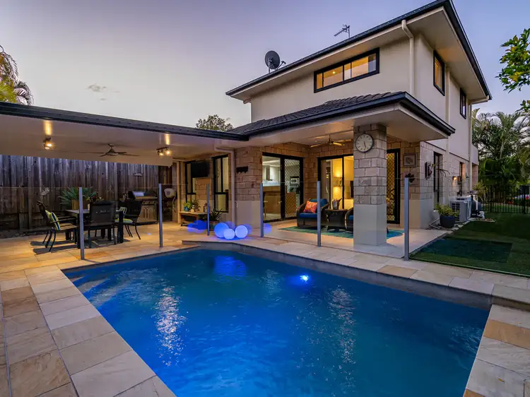 2 Oxford Court, Robina QLD 4226