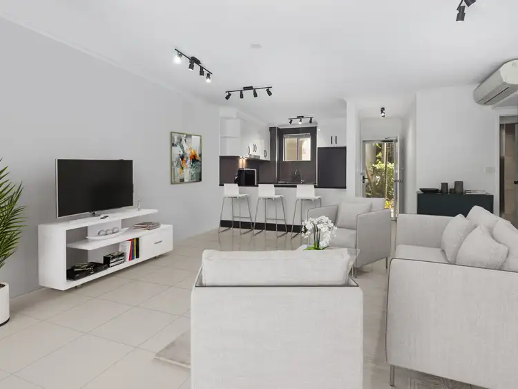 106/305-341 Coral Coast Drive, Palm Cove QLD 4879