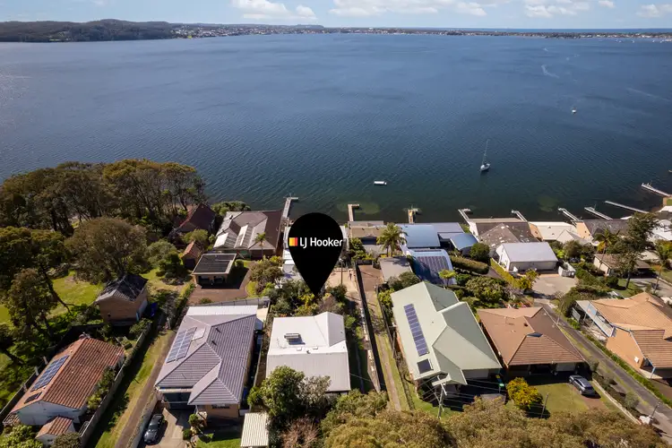 318 Skye Point Road, Coal Point NSW 2283