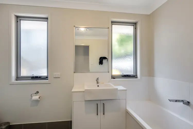 Sixth view of Homely semi-detached listing, 2/7 Felix Street, Cranley QLD 4350