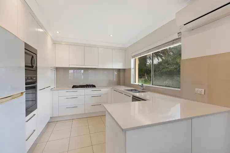 Fifth view of Homely unit listing, 2/6 Smillie Avenue, Terrigal NSW 2260