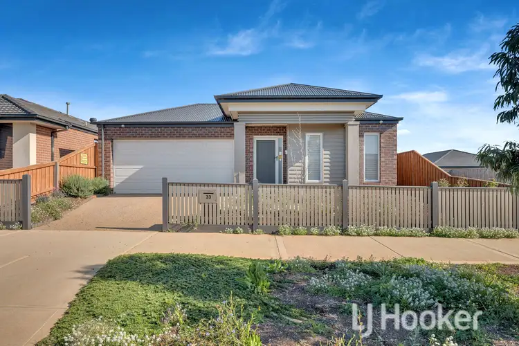 33 Oleary Way, Maddingley VIC 3340