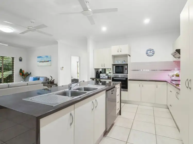 Sixth view of Homely house listing, 10 Greenvale Close, Smithfield QLD 4878