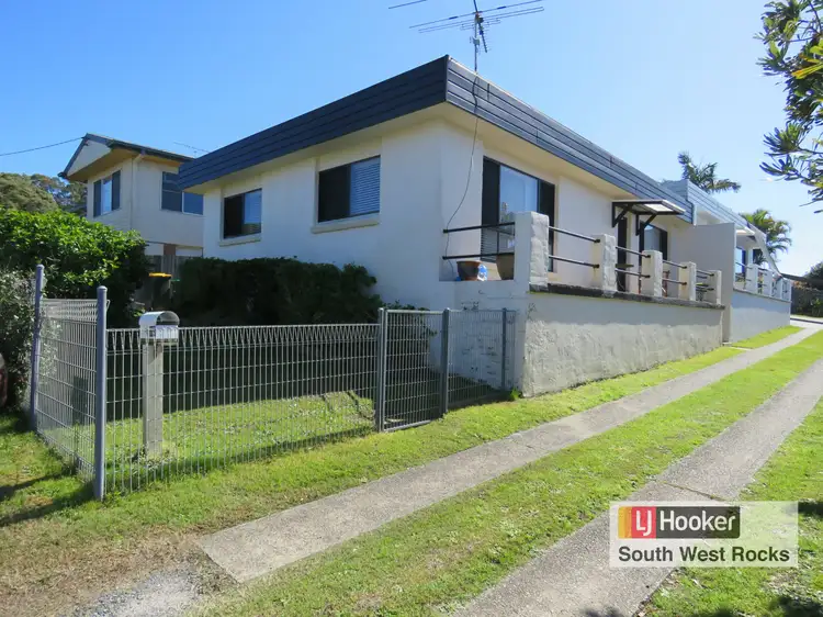 Main view of Homely unit listing, 1/10 Flinders Street, South West Rocks NSW 2431