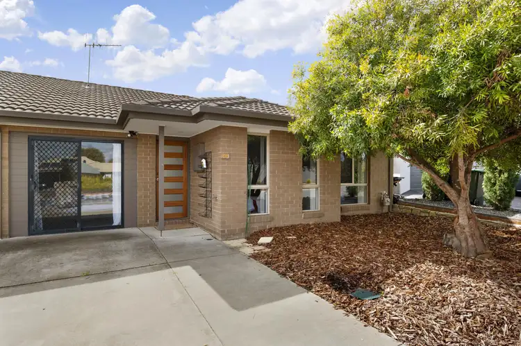 4 Hazelton Street, Macgregor ACT 2615