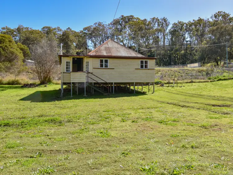 75 Churchill Drive, Warwick QLD 4370