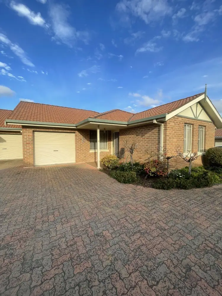 11/131a March Street, Orange NSW 2800